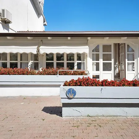 Villa Yolanda *